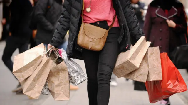 英國零售業銷售數據表明脫歐公投後沒有出現消費者信心崩潰的情況。