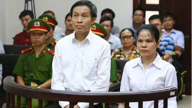  ‘Phiên tòa công khai’ nhưng nhiều nhà hoạt động, nhà báo tự do bị ngăn cản trên đường đến dự