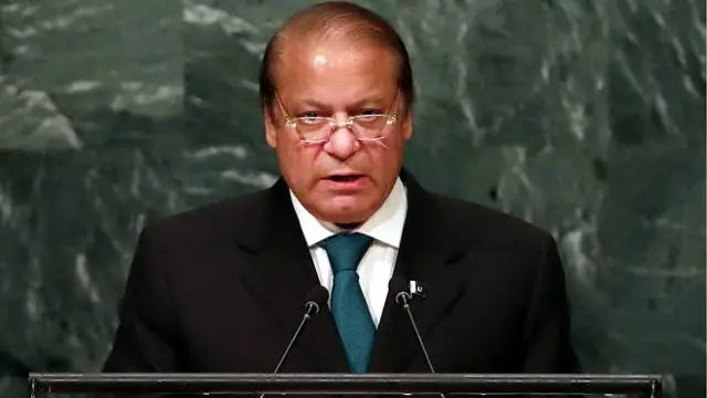 قال رئيس الحكومة الباكستانية إن بلاده "لا ترغب وليست منخرطة في سباق للتسلح مع الهند"