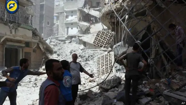  شام کے شہر حلب میں گذشتہ پیر کو اقوامِ متحدہ کے امدادی قافلے کو نشانہ بنایا گیا تھا 