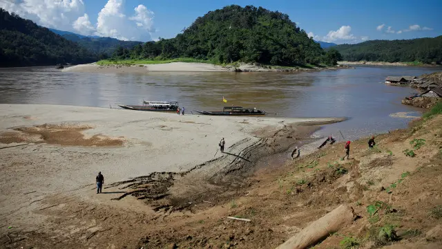 သံလွင်မြစ် တနေရာ