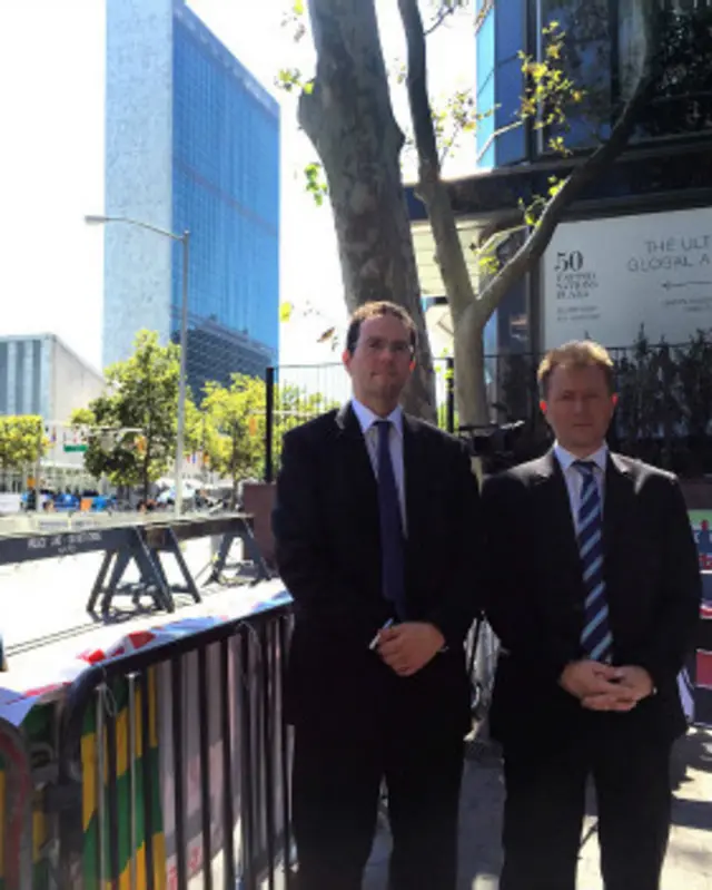 اینجا دو چهارراه بالاتر از سازمان ملل متحد است.