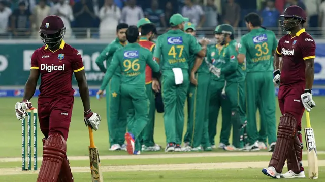 پاکستان نے ویسٹ انڈیز کے بلے بازوں کو ہلنے نہیں دیا اور وہ متاثر کن کارکردگی نہیں دکھانے دی