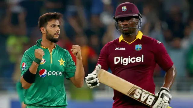 ویسٹ انڈیز کی وکٹیں وقفے وقفے سے گرتی رہیں اور وہ اپنے ہدف سے دور ہوتی گئی