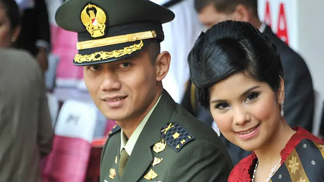 Agus Yudhoyono bersama sang istri, Annisa Pohan.
