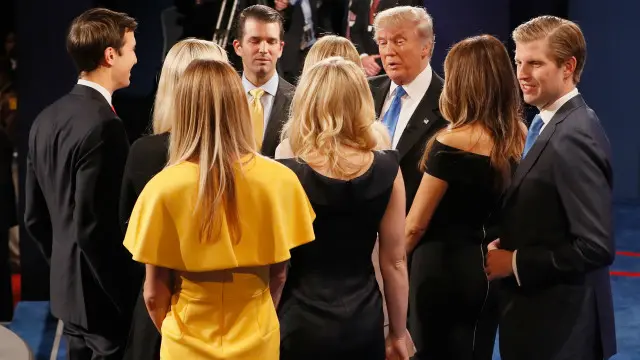دونالد ترامپ به همراه خانواده‌اش