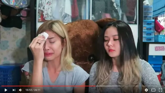 Salah satu video di Youtube yang membuat Awkarin dikenal banyak orang.