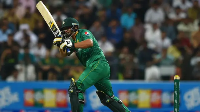 پاکستان نے ویسٹ انڈیز کو ابوظہبی میں تیسرے اور آخری ٹی ٹوئنٹی انٹرنیشنل میں آٹھ وکٹوں سے شکست دے کر کلین سوئپ کرلیا۔