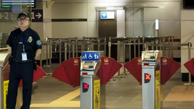 台北一座高铁站关闭。
