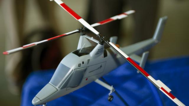 卡曼公司（Kaman）的 K-MAX 直升机可以实现无人飞行（此图为模型）(图片来源： Getty Images)