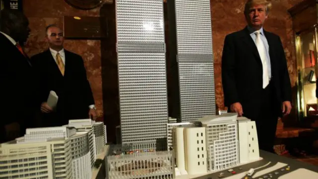 Tỷ phú Trump có thể đã 'tránh thuế' trong 18 năm, theo tờ báo Mỹ.