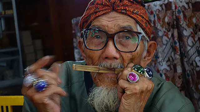 rosidi sarongge penyintas tragedi 1965