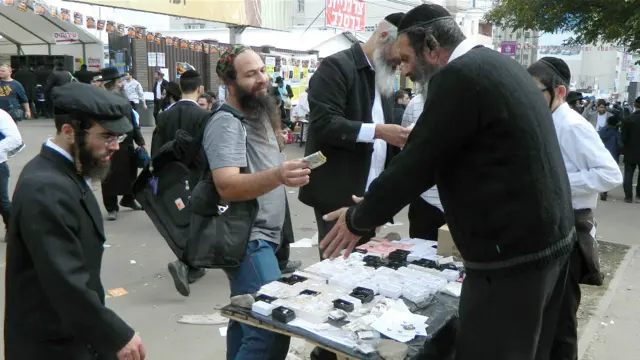 Хасиди в Умані