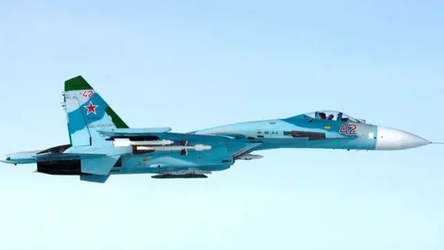 російський Су-27