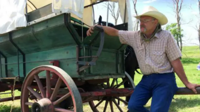 迪恩·斯普龙克的车队探险是为数不多仍在运营的探险活动之一（图片来源：Rory Boland）﻿