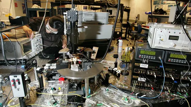 قد تقلل التكنولوجيا الجديدة "شيربينج" من الاعتماد على الطرق التقليدية لنقل البيانات الإليكترونية