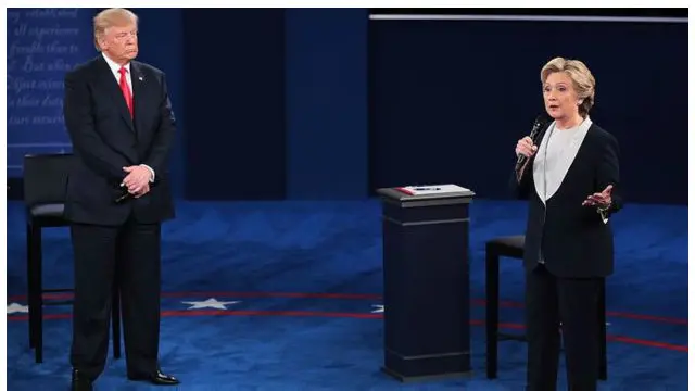 Saat debat Trump membalikkan tudingan omongan cabulnya, pada suami Hillary, Bill Clinton.