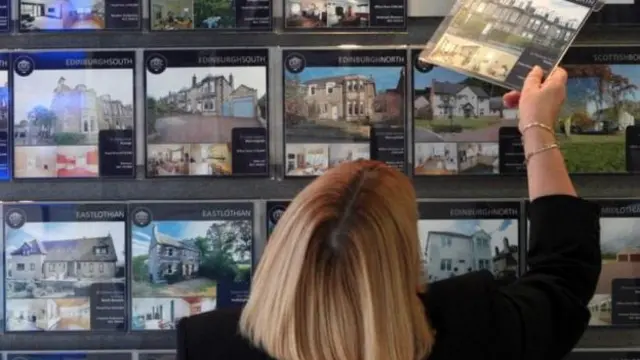 英镑贬值增加了英国房产对海外投资者的吸引力。