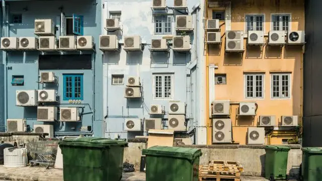 يؤدي تزايد الطلب على أجهزة التكييف إلى زيادة استخدام غازات الهيدروفلوروكربون.