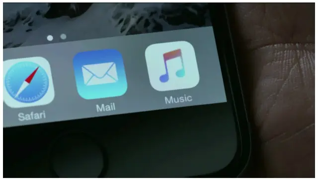 Фото музичного додатку на планшеті