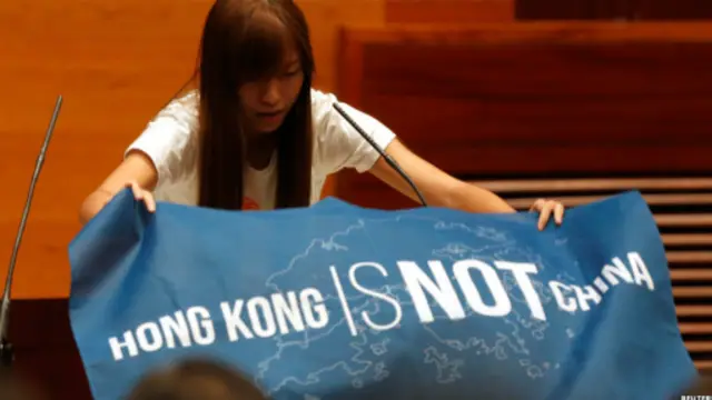 香港立法會宣誓風波未了。