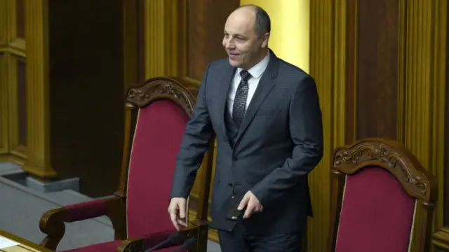 Спікер Андрій Парубій та "Народний фронт" - серед тих, хто вважає, що гроші від спецконфіскації обов'язково мають увійти до бюджету