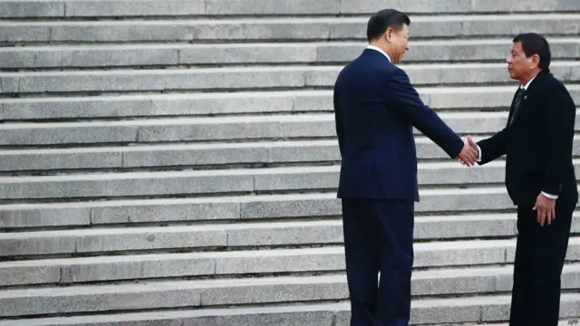 中国国家主席习近平和菲律宾总统杜特尔特