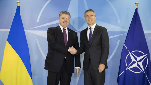 Порошенко і Столтенберг