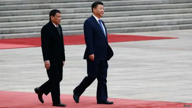 在杜特爾特訪華期間,中菲雙方就黃岩島漁權問題達成諒解。