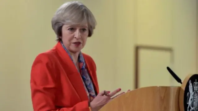 这是特雷莎·梅第一次以首相身份出席欧盟峰会。