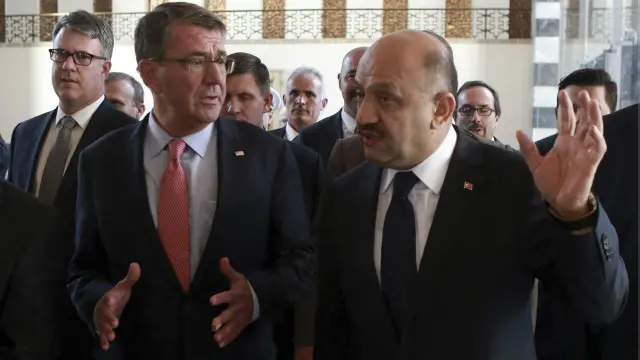 زار كارتر انقرة قبل توجهه الى بغداد 