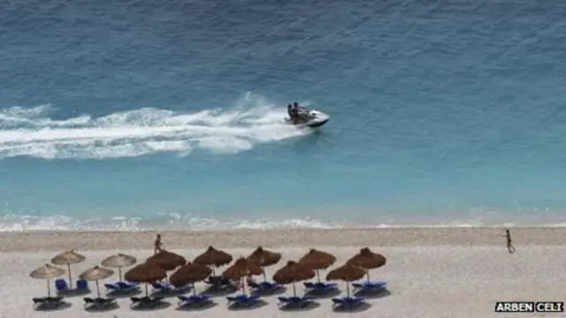 阿尔巴尼亚海滨风光。目前旅游业占GDP的5%以上