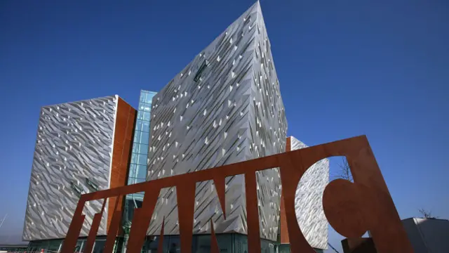 著名的泰坦尼克号最初就是在贝尔法斯特的泰坦尼克区（Titanic Quarter）建造的（图片来源：Getty Images）