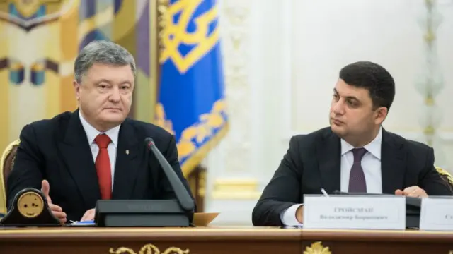 Порошенко: з 1 січня 2017 року мінімальна зарплата буде 3200 грн