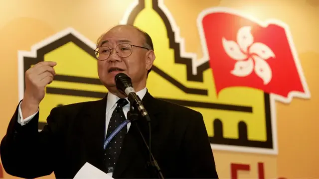 胡國興在2004年立法會選舉點票現場