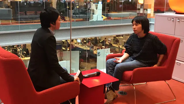 窦靖童接受BBC中文部记者子川专访（摄影：肖媛）