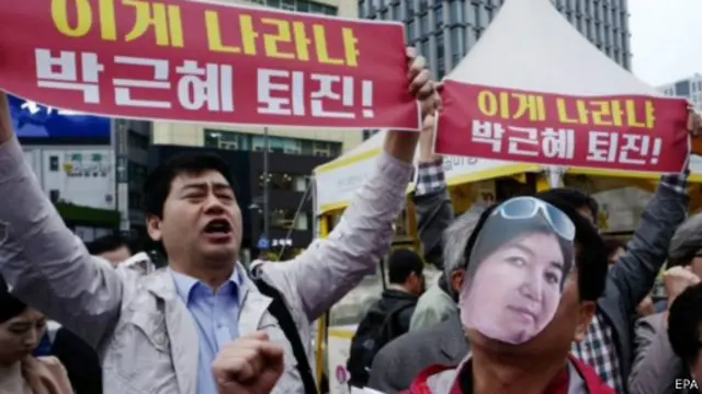 “亲信门”丑闻引起韩国民众抗议。