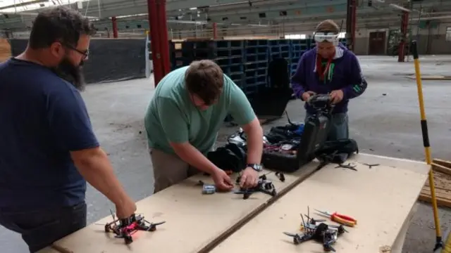 无人机竞速（图片来源：Ewen Hosie）