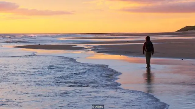 我們很多人都夢想著發財致富,但卻很少有人意識到,這可能會帶來孤獨。(圖片來源:Alamy)