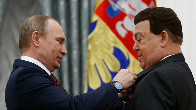 Йосип Кобзон твердить, що не спілкується із помічником російського президента