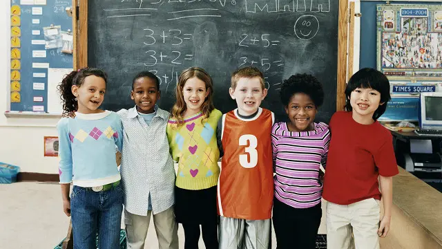 Діти в школі