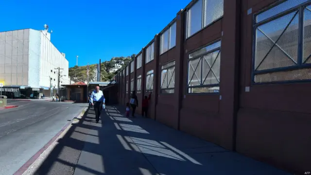 奧巴馬政府也協助墨西哥對來自中美洲的非法移民強化攔截措施，但非法移民趨勢並沒有顯著改變。