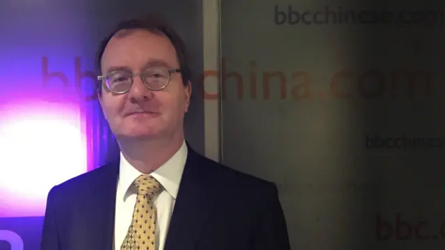 专长研究贸易与投资的香港大学经济及工商管理学院教授米高‧恩莱特