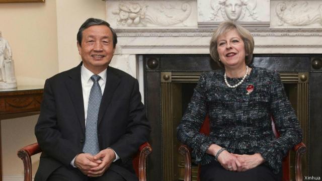 中國副總理馬凱在英國倫敦會見英國首相特雷莎·梅。