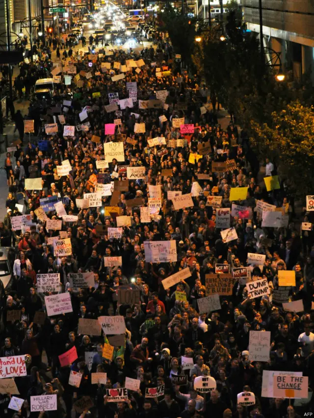 星期四晚上，抗議群眾聚集在美國多地城市示威。