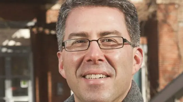 Професор Ден Бутін 