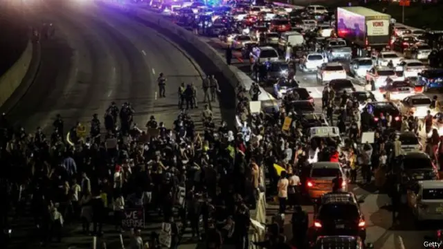 У Лос-Анджелесі демонстранти заблокували шосе