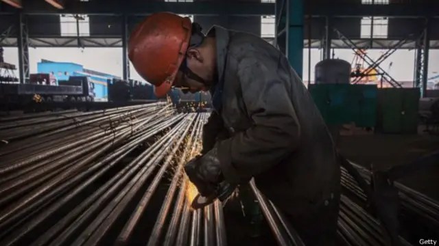 今年早些时候，中国大量出口钢材导致中美之间发生贸易纠纷。