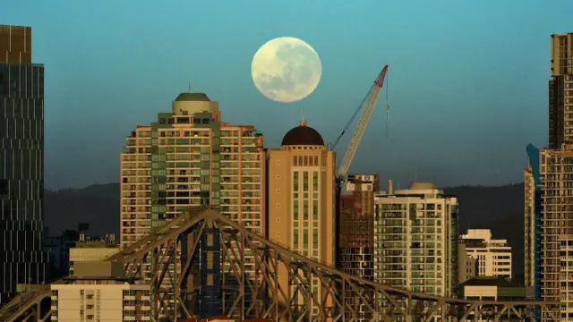 布里斯班的超级月亮(15/11/2016)