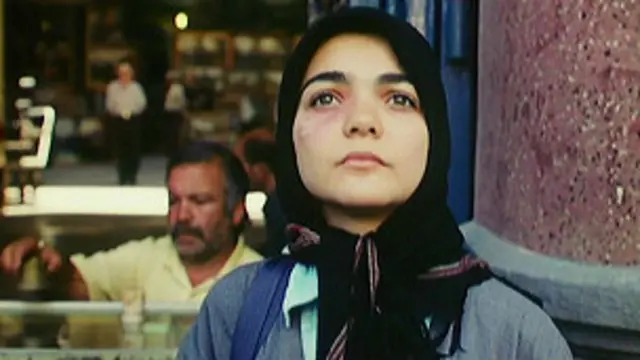 نمایی ازفیلم 'دایره' ساخته جعفر پناهی